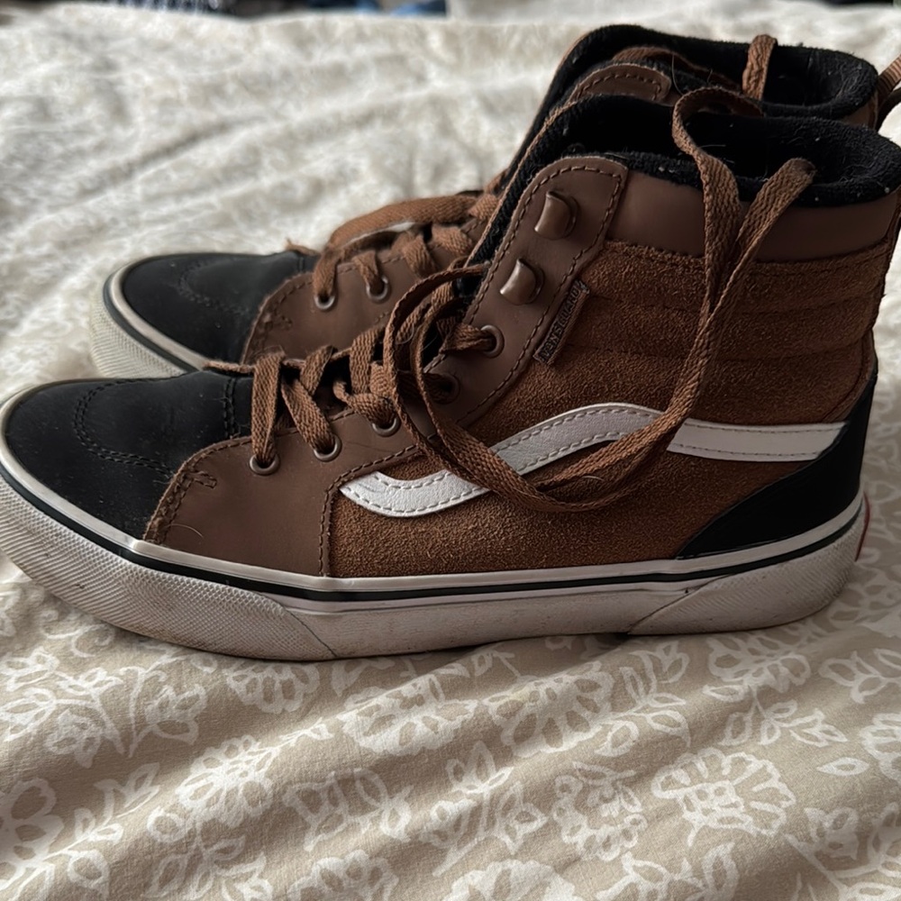 Vans Kids High-Top Sneakers - Brown and Black